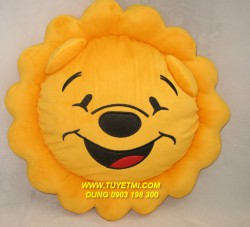Gối tựa lưng pooh vàng