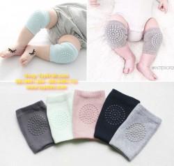 Vớ bịt gối bảo vệ đầu gối cho bé tập bò