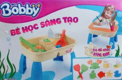 Bộ đồ chơi xúc cát KM của Bobby