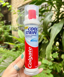 Kem đánh răng Colgate ống 100ml Cool Stripe và Cavity Protection